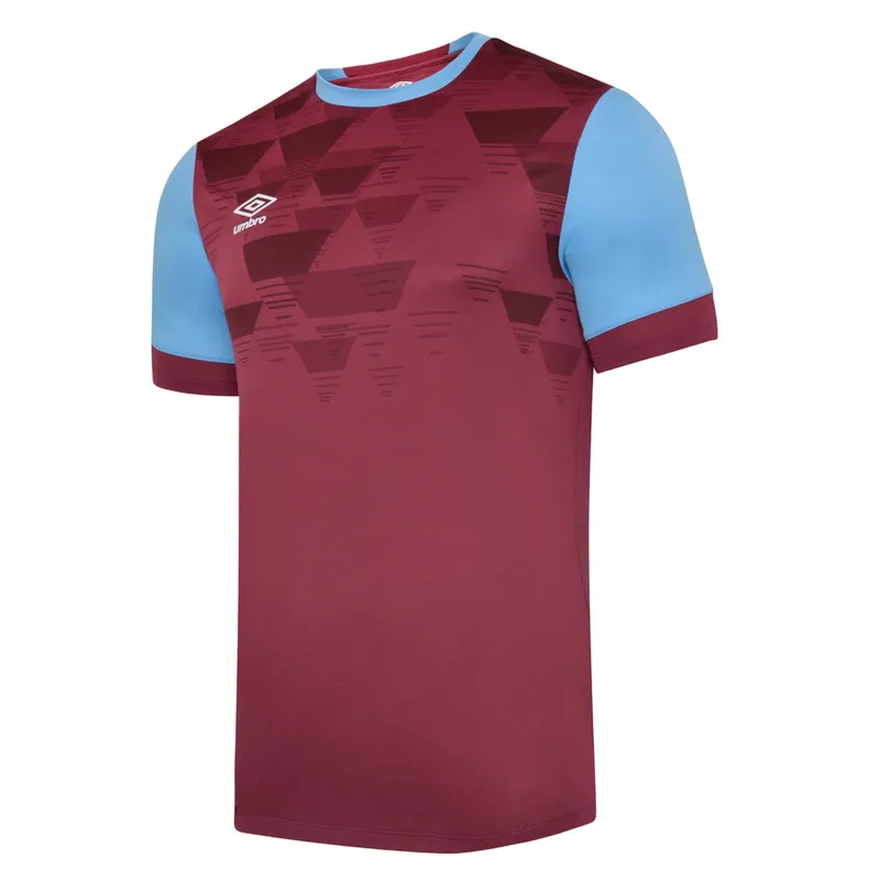 Umbro Vier Jersey in Scarlet Size: 7-8 Years Scarlet 7-8 Years