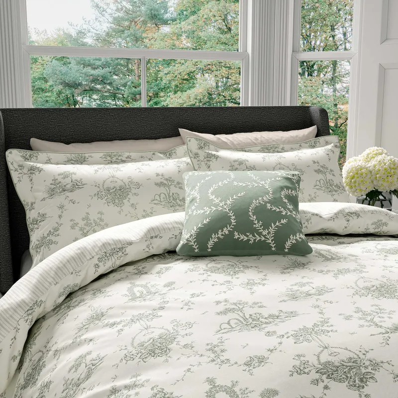 V&A Garden Of Love Kingsize Duvet Cover Set, Green