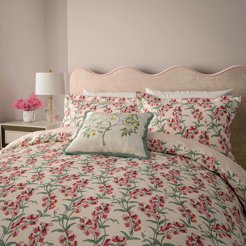 V&A Sweet Tendrils Super Kingsize Duvet Cover Set, Green/Pink