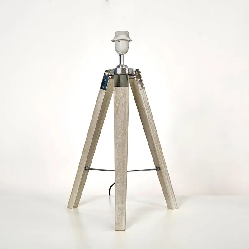 ValueLights Unisex Clipper Tripod Brown Table Lamp Base Brown female