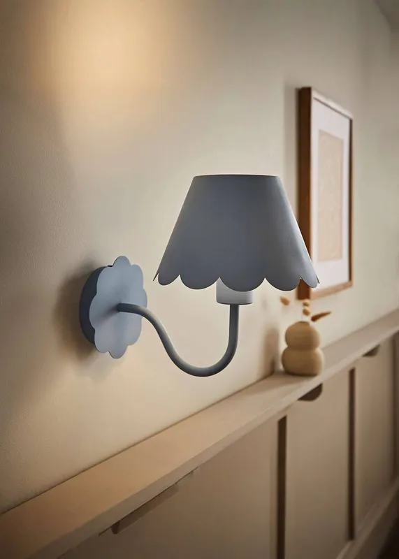 ValueLights Unisex Hattie Rechargeable Metal Scalloped Edge Wall Light in Mid Blue Mid Blue female