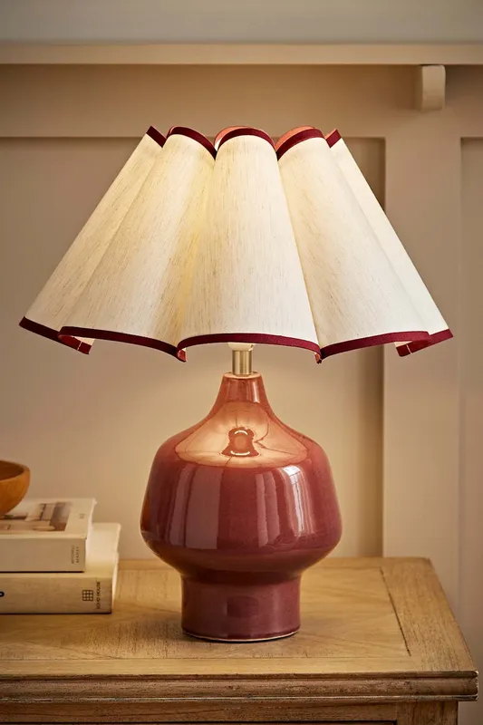 ValueLights Jamie Glazed Ceramic Table Lamp with Scallop Trim Lamp Shade in Burgundy Burgundy