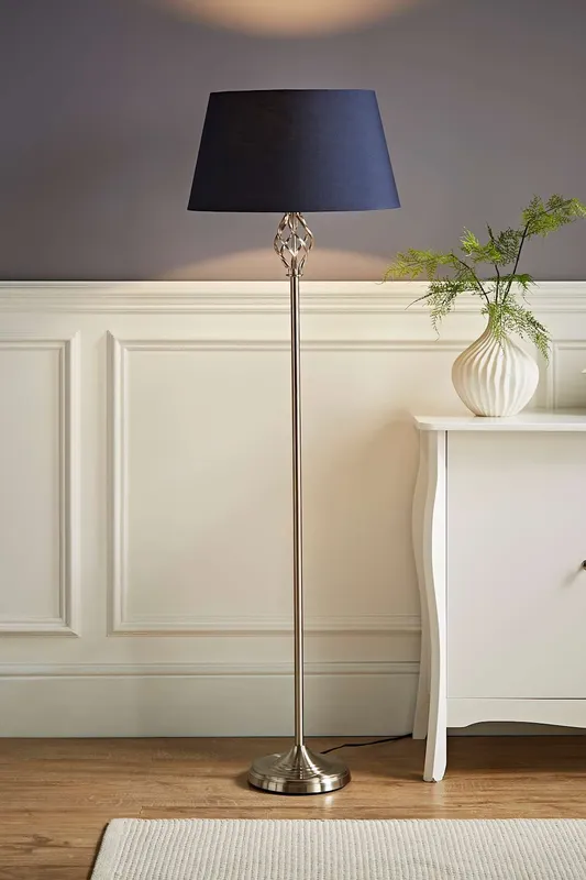 ValueLights Memphis Silver Floor Lamp - Silver