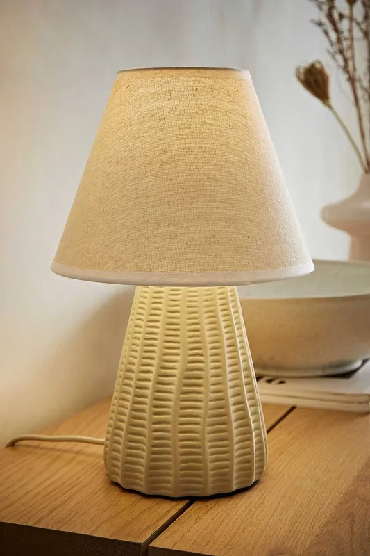 ValueLights Saskia Natural Textured Ceramic Table Lamp with Linen Tapered Lamp Shade in Cream - Cream