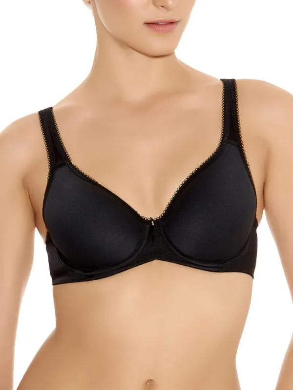 Wacoal Women's Basic Beauty Contour Spacer Bra in Black Size: 32D Black 32D