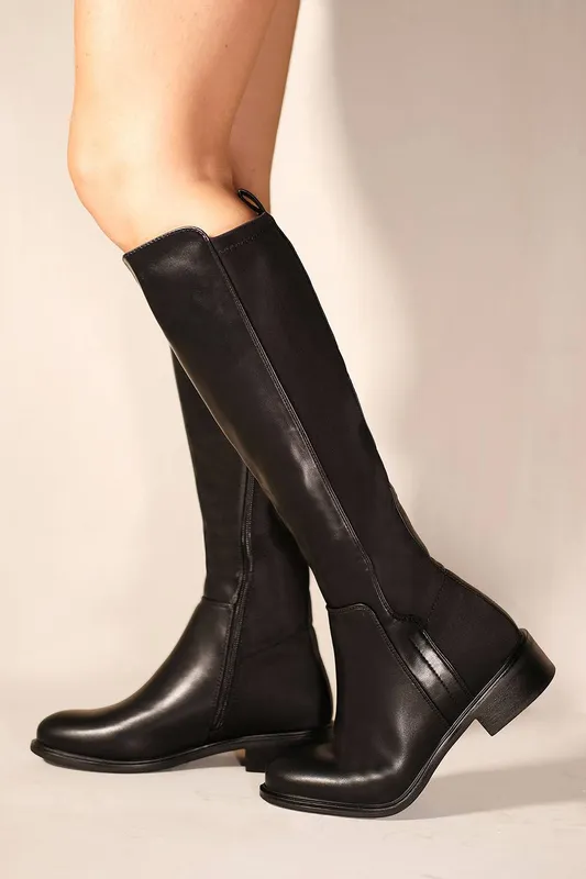 Where's That From Women's 'Parker' Knee High Boots With Side Zip in Black Size: 4 Black