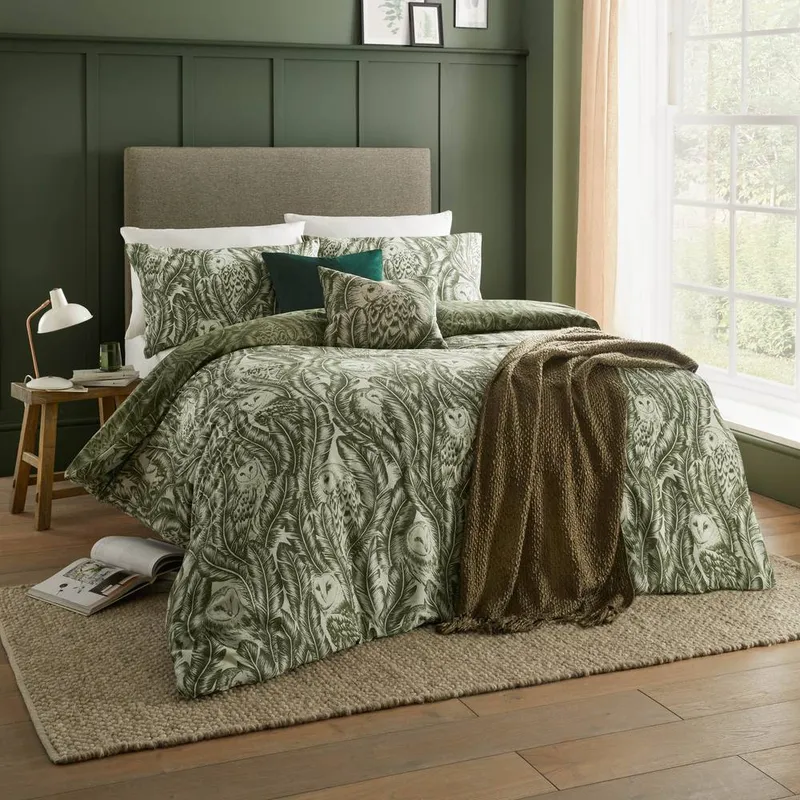 Wylder Albus Barn Owl Floral Duvet Cover Set in Green Size: Double - Green