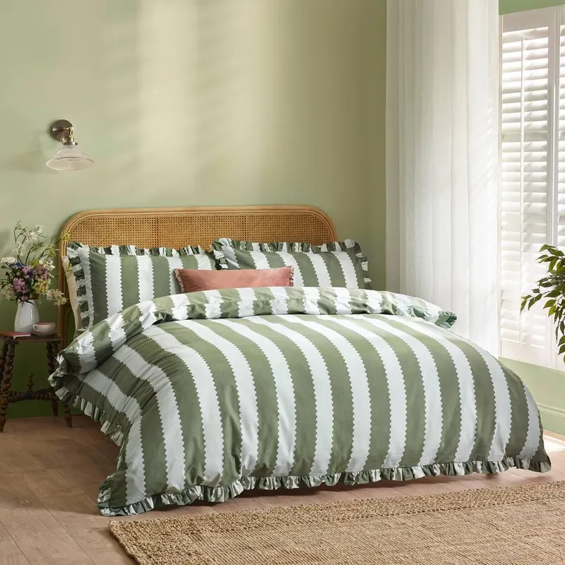 Wylder Birdie Stripe Ruffle Duvet Cover Set in Jade Size: King - Jade
