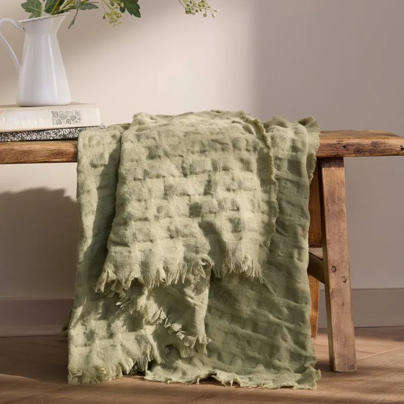Wylder Walton Waffle Fringed Throw in Green Size: 130 cm x 180 cm Green