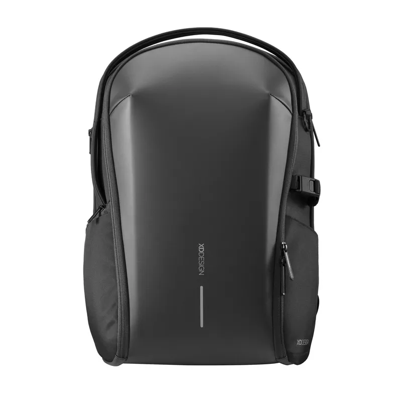 XD Design Men's Bizz 25L Backpack in Black Black
