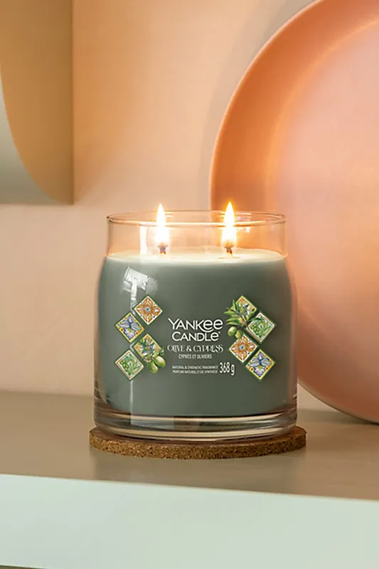 Yankee Candle Signature Medium Jar Olive & Cypress Multicolor