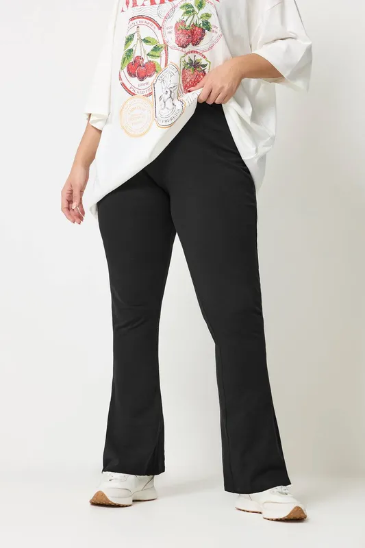 Yours Women's Elasticated Flared Leggings in Black Size: 22 Black 22
