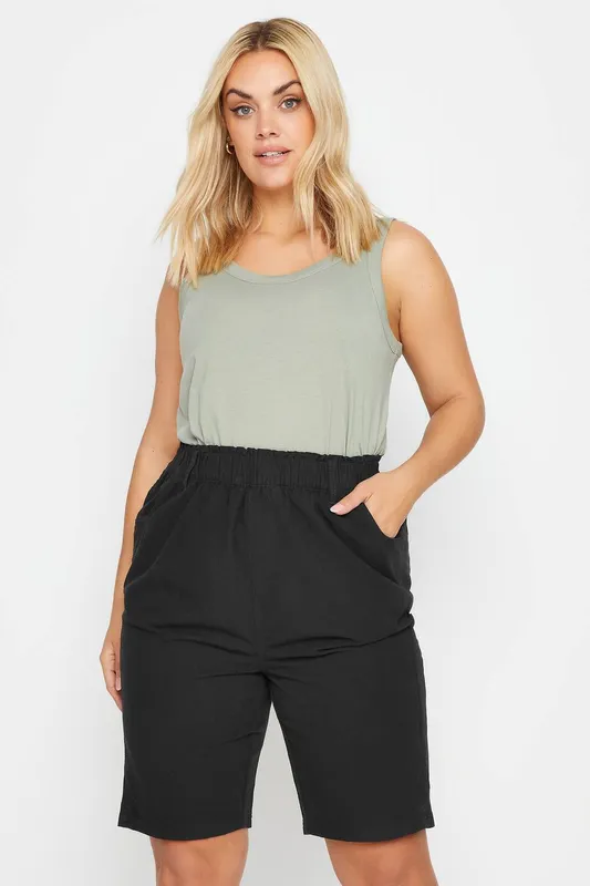 Yours Women's Elasticated Shorts in Black Size: 14 - Black