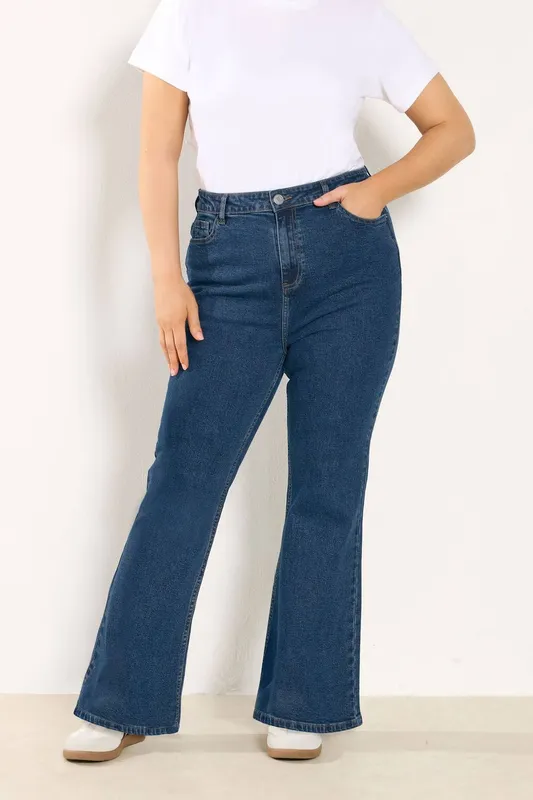 Yours Women's Flare Stretch Jeans in Blue Size: 26 Blue