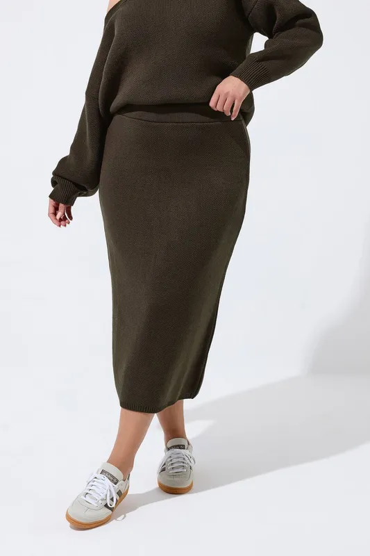 Yours Women's Knitted Midi Skirt in Chocolate Size: 26-28 Chocolate 26-28