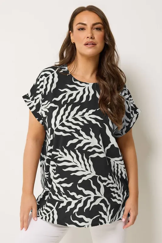 Yours Women's Leaf Print Top in Black Size: 14 Black