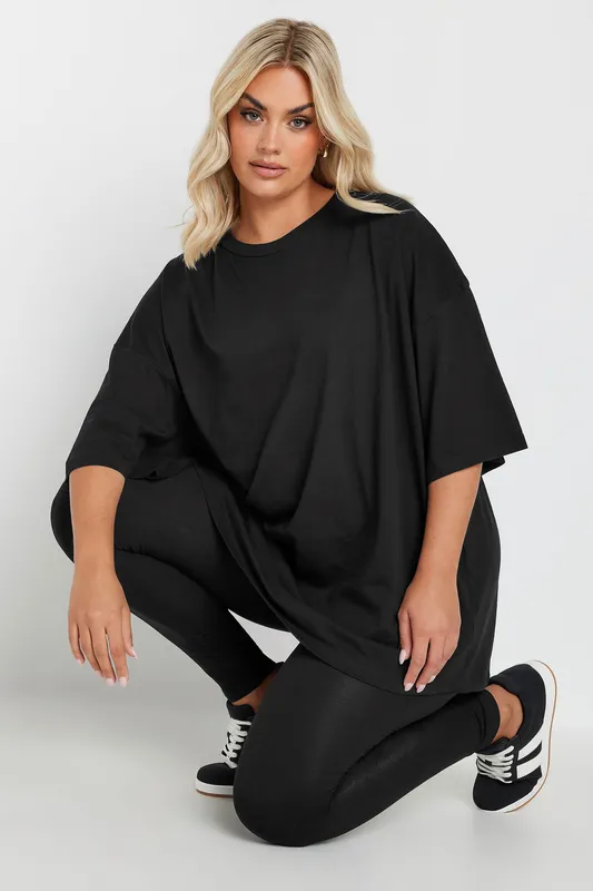 Yours Women's Oversized T-Shirt in Black Size: 20 Black 20