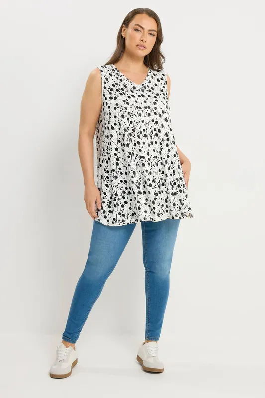 Yours Women's Pointelle Vest Top in White Size: 20 White female
