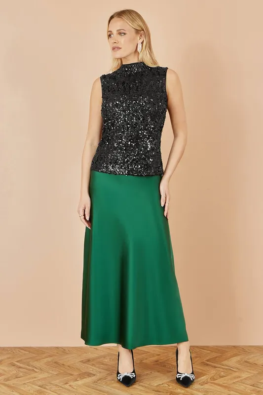 Yumi Women's Green Satin Midi Skirt Size: 16 - Green